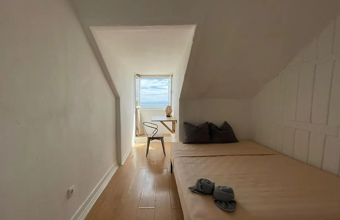 Santos Apartment In Central Lisbon With River View-1