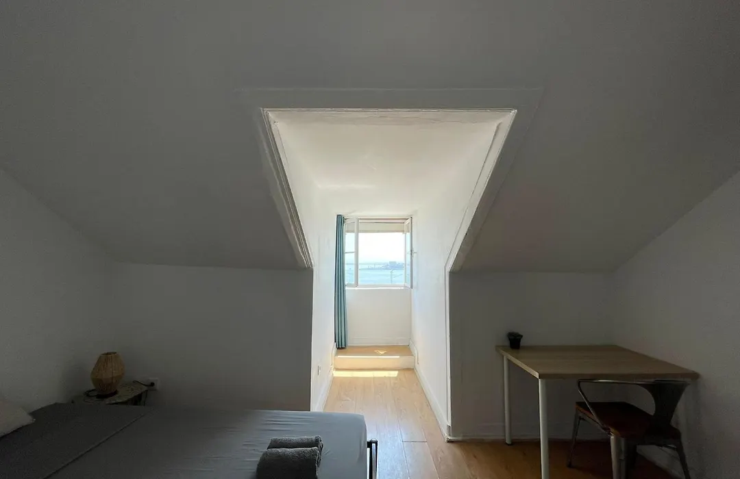 Santos Apartment In Central Lisbon With River View-1
