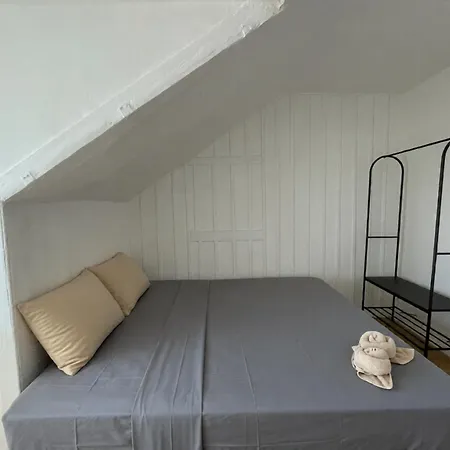Santos Apartment In Central Lisbon With River View-3